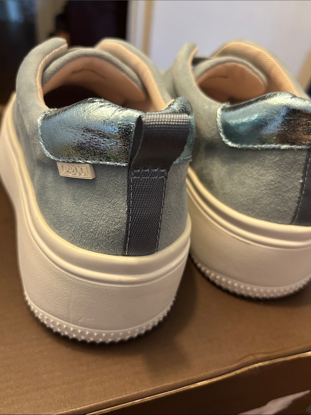 Paolo Light Blue Suede Slip-On Sneakers with shiny blue Heel women’s 8.5 - Picture 4 of 10